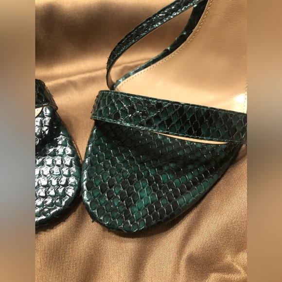 Gianvito Rossi python limited edition heels!⚡️ - Picture 3 of 6